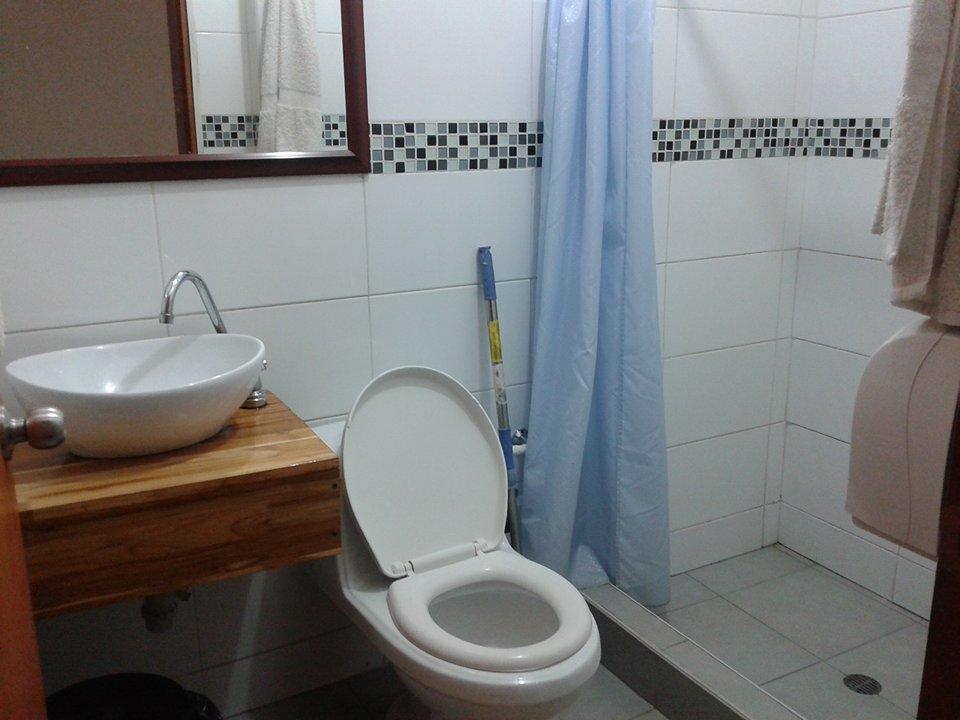 La Pinta Boogaloo Hostel Кали Екстериор снимка